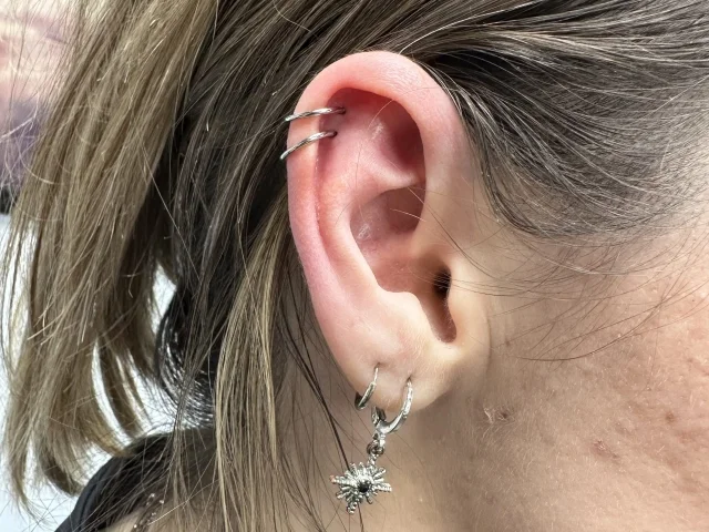 salon-piercing-helix-rotund22 Pret Piercing Helix Rotund