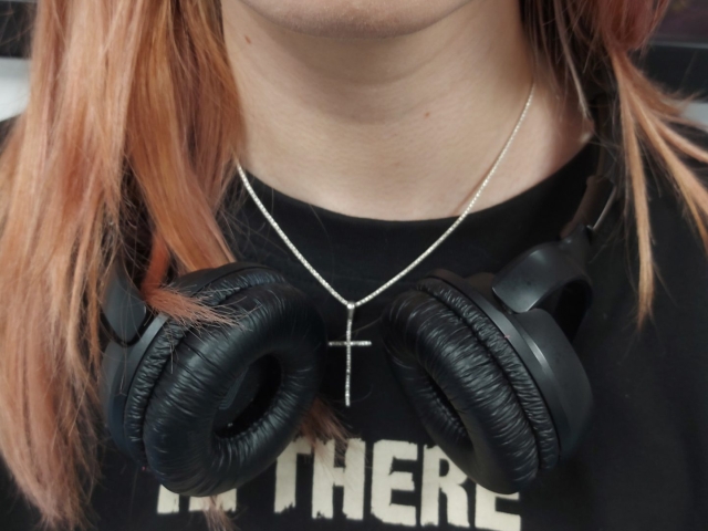 Pret Piercing Vertical Labret Pret Piercing Vertical Labret