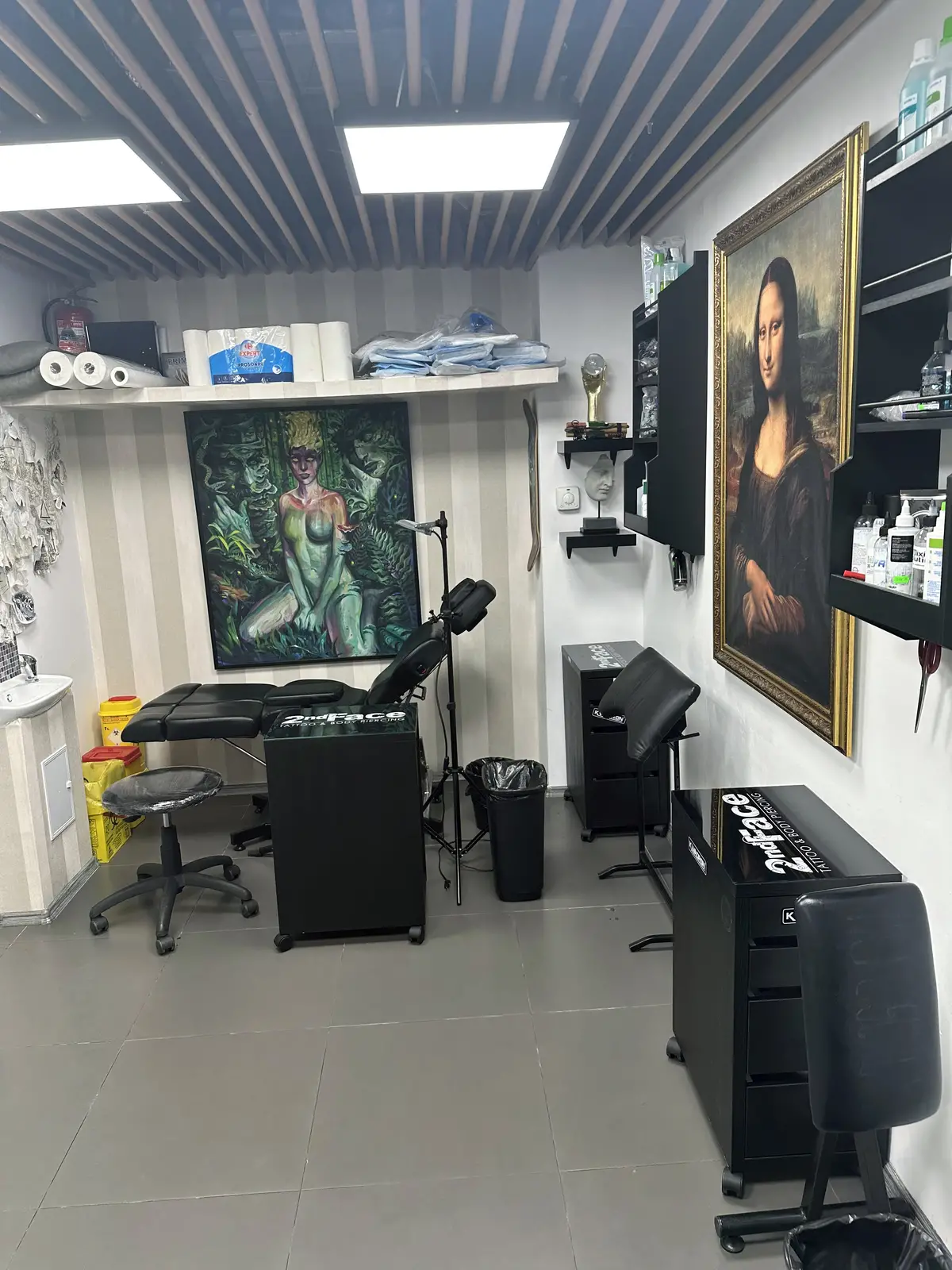 Galerie foto salon tatuaje și piercing 2nd Face București – imagine 18