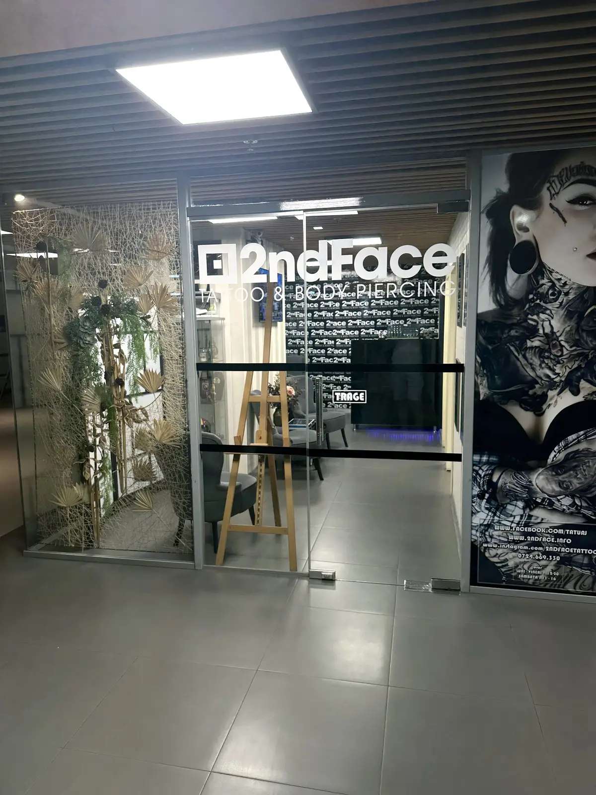 Galerie foto salon tatuaje și piercing 2nd Face București – imagine 2