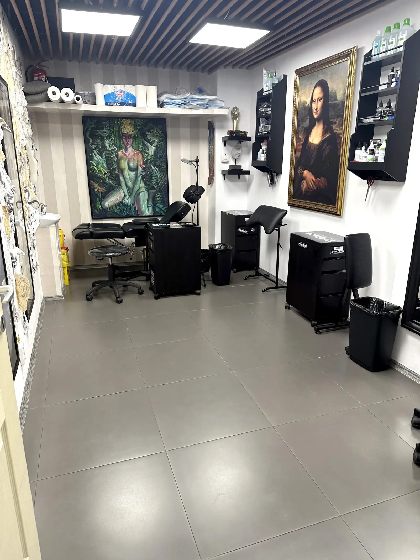 Galerie foto salon tatuaje și piercing 2nd Face București – imagine 24