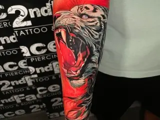 Tigru acoperire tatuaj vechi