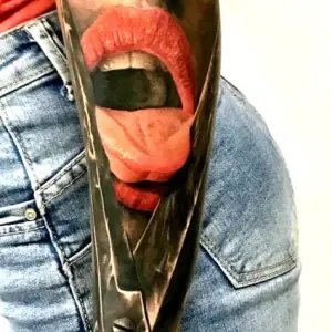 Tatuaj femeie Color