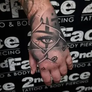 Tatuaj Mana Ochi