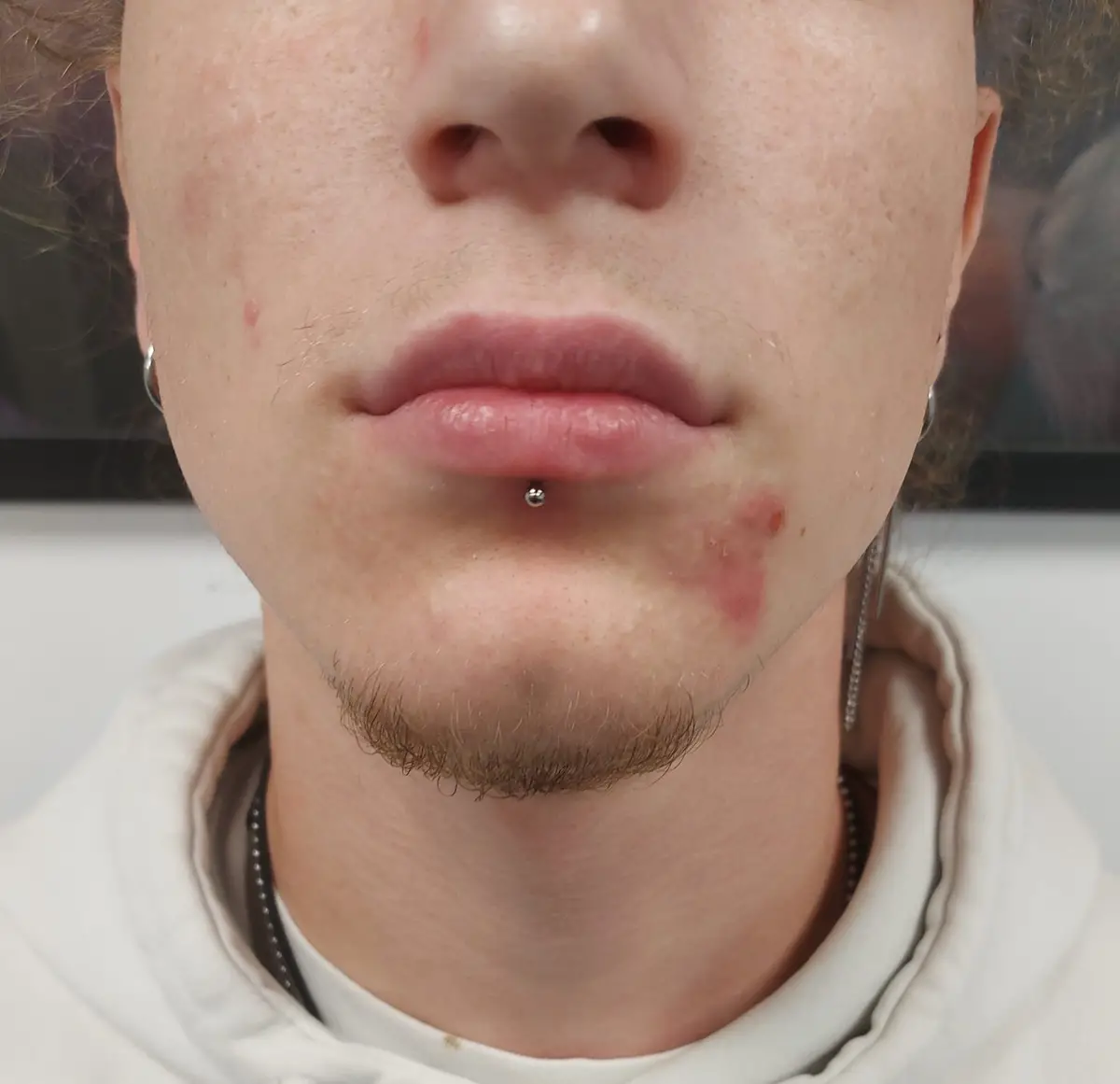 Piercing Buză realizat la 2nd Face Tattoo & Body Piercing București