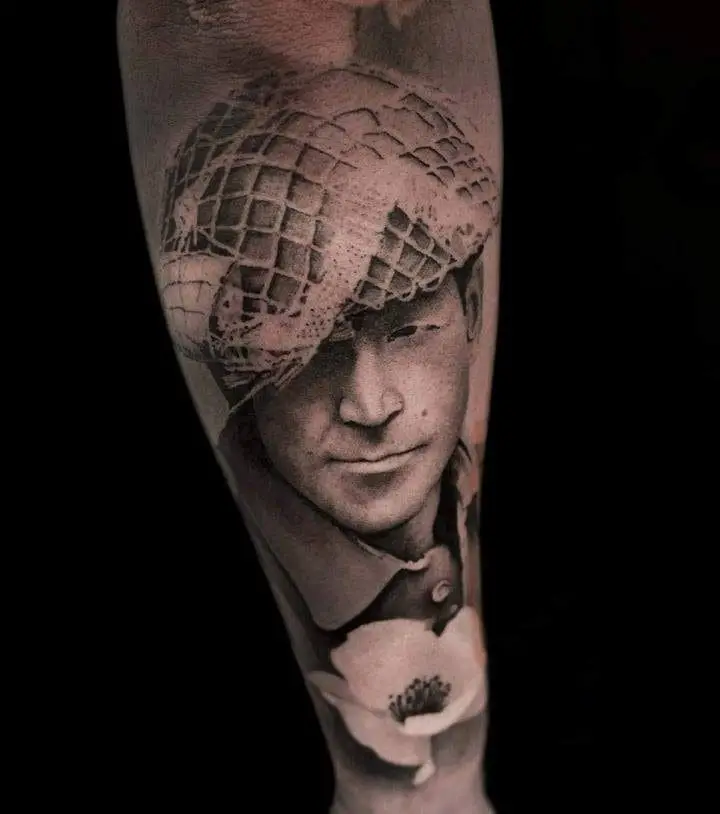 Portret Realistic Tatuaj Pe Mana 1 – 2nd Face Tattoo București