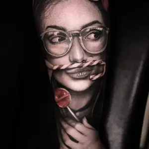 Tatuaj Portret Femeie