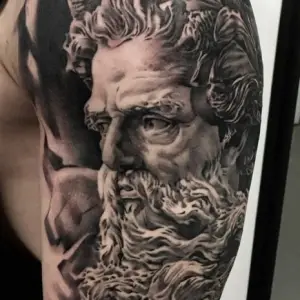 Tatuaj Barbat poseidon