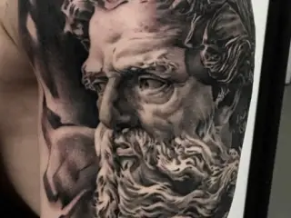 Tatuaj Barbat poseidon