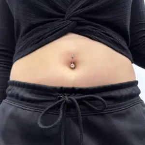 Salon piercing buric Salon piercing buric