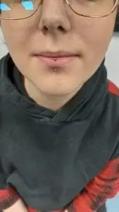 Piercing Buza