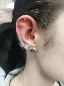 salon-piercing-daith2