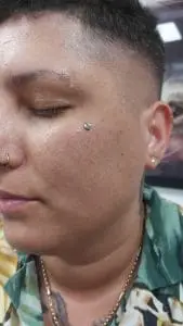 salon-piercing-dermal10