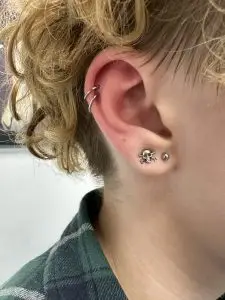 salon-piercing-helix-rotund19
