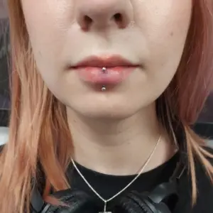 Piercing Vertical Labret