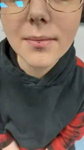 Piercing Vertical Labret