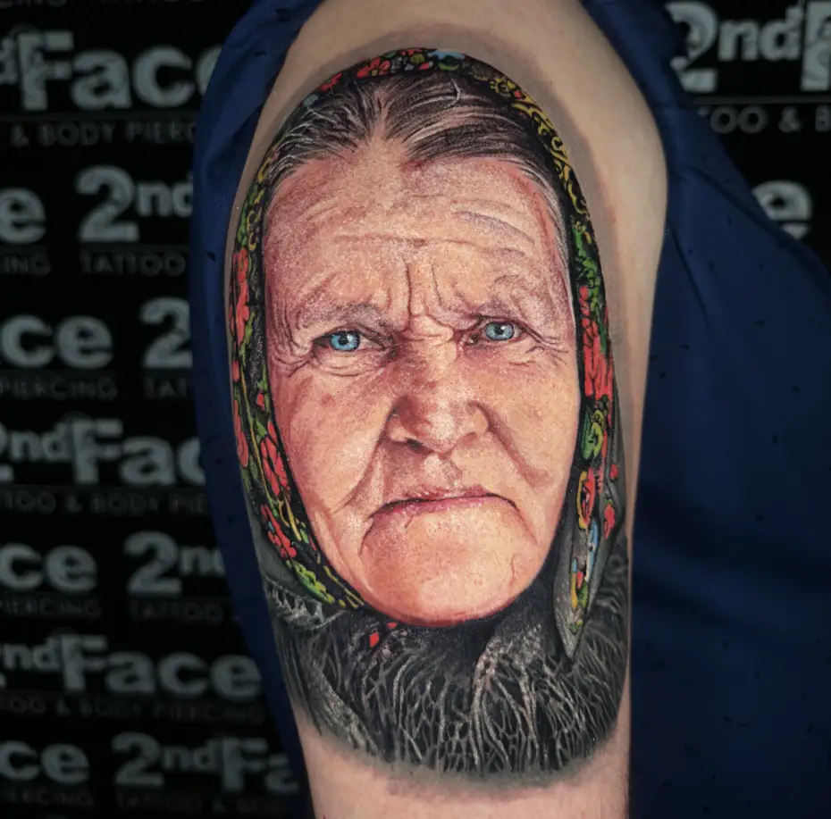 Interior 2nd Face, salon piercing București și salon de tatuaje