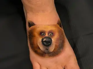 Tatuaj Color Urs Picior