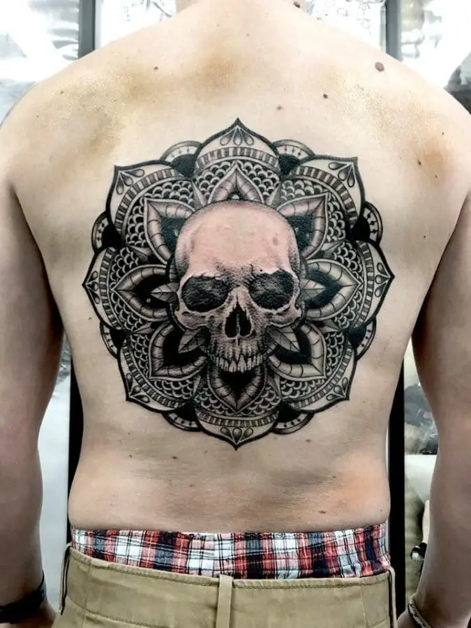 Tatuaj Cu Mandala Si Craniu 1 – 2nd Face Tattoo București