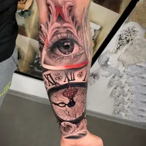 tatuaj ochi pe antebrat