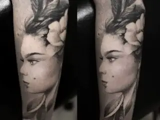 tatuaj portret realistic mana
