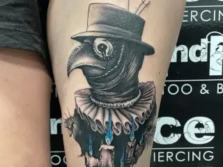 Tatuaj Picior Realistic