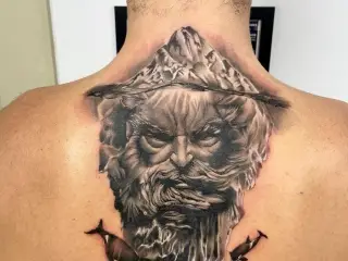 Tatuaj Spate Black and Grey