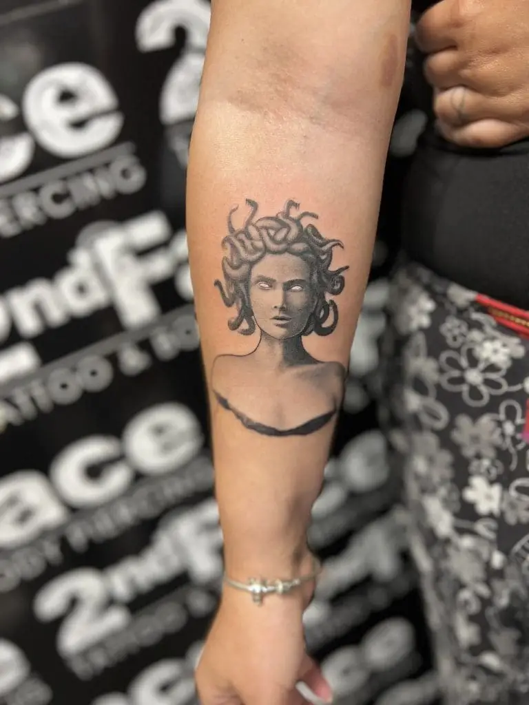 Tatuaje138 2 – 2nd Face Tattoo București