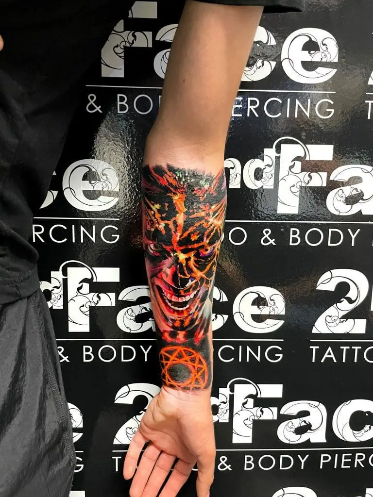 Tatuaje84 2 – 2nd Face Tattoo București